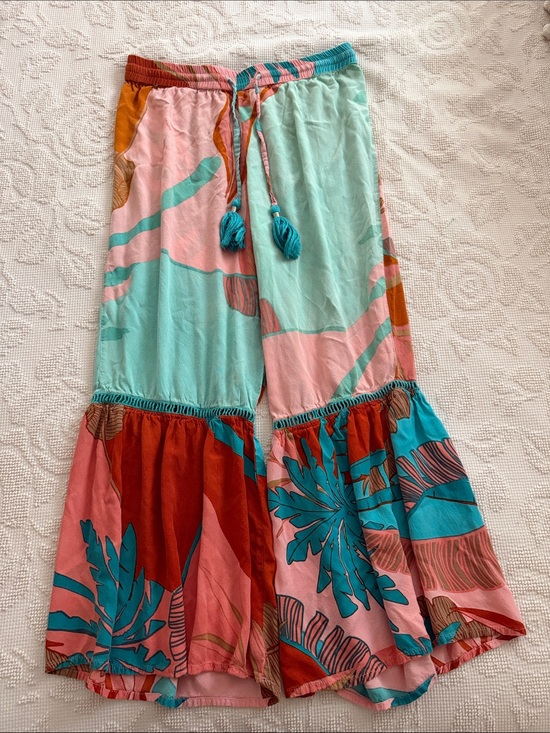 True Destinations Pants - Beach linen pants.